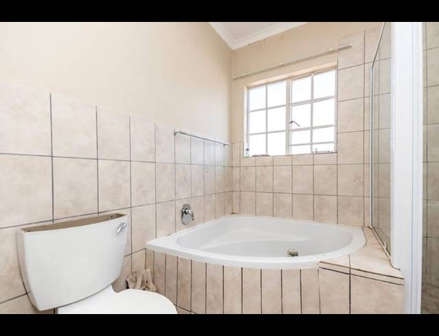 3 BEDROOM HOUSE FOR SALE IN AMANDASIG